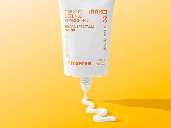 Innisfree Daily UV Defense Broad Spectrum SPF 36 invisible sunscreen: Hydrating, Soothing, No white-cast, TSA Friendly - Image 2