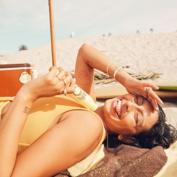 Sun Bum Original SPF 45 Sunscreen Face Mist | Vegan and Hawaii 104 Reef - Image 5