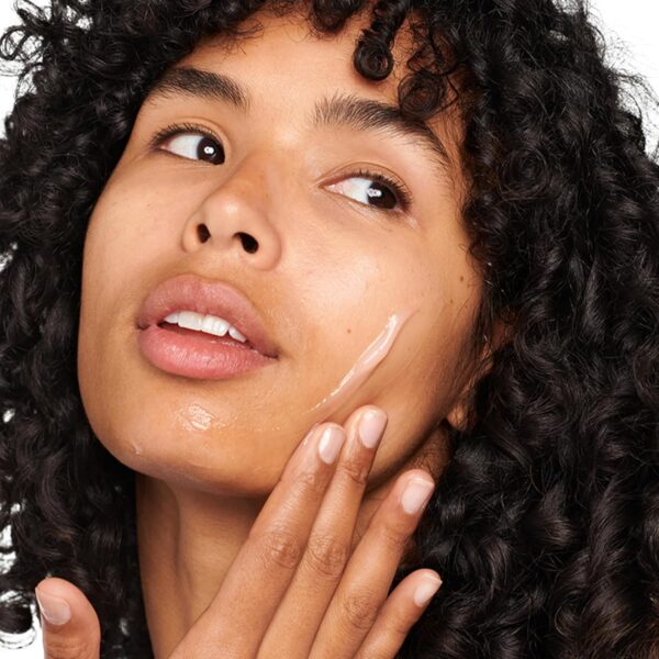 Clinique Moisture Surge 100H Auto-Replenishing Hydrator Face Moisturizer - Image 6