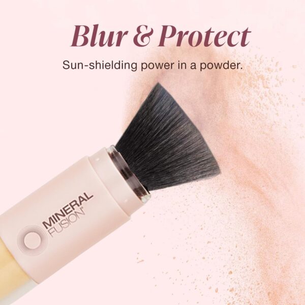 Mineral Fusion Brush-On Sun Defense, SPF 30, UVA and UVB Protection, No Parabens, Gluten Free, Vegetarian, No Phthalates, Hypo-allergenic 0.14 Ounce (Pack of 1) - Image 5
